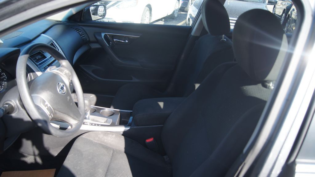 2014 Nissan Altima Image 4