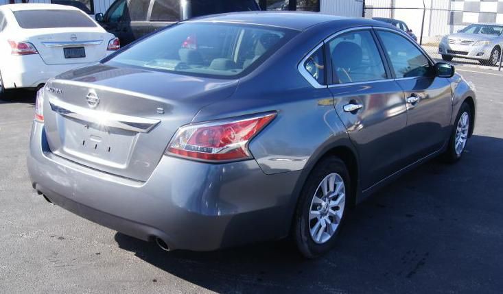 2014 Nissan Altima Image 10