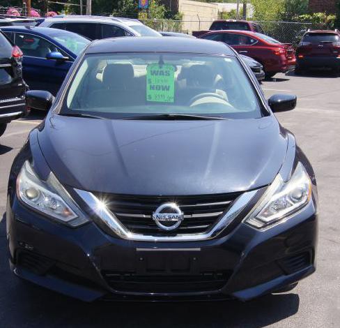 2017 Nissan Altima Image 2