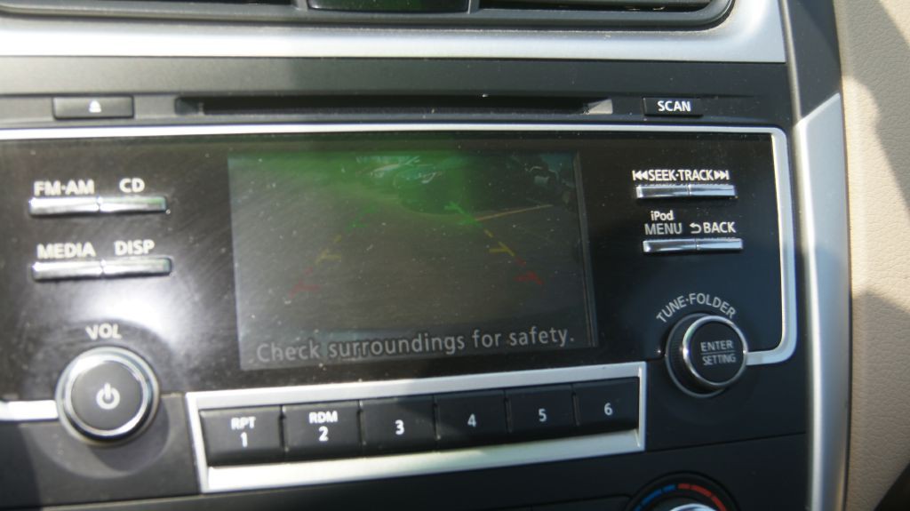 2017 Nissan Altima Image 8