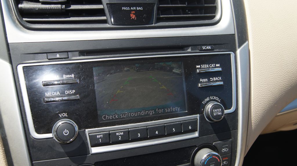 2017 Nissan Altima Image 3