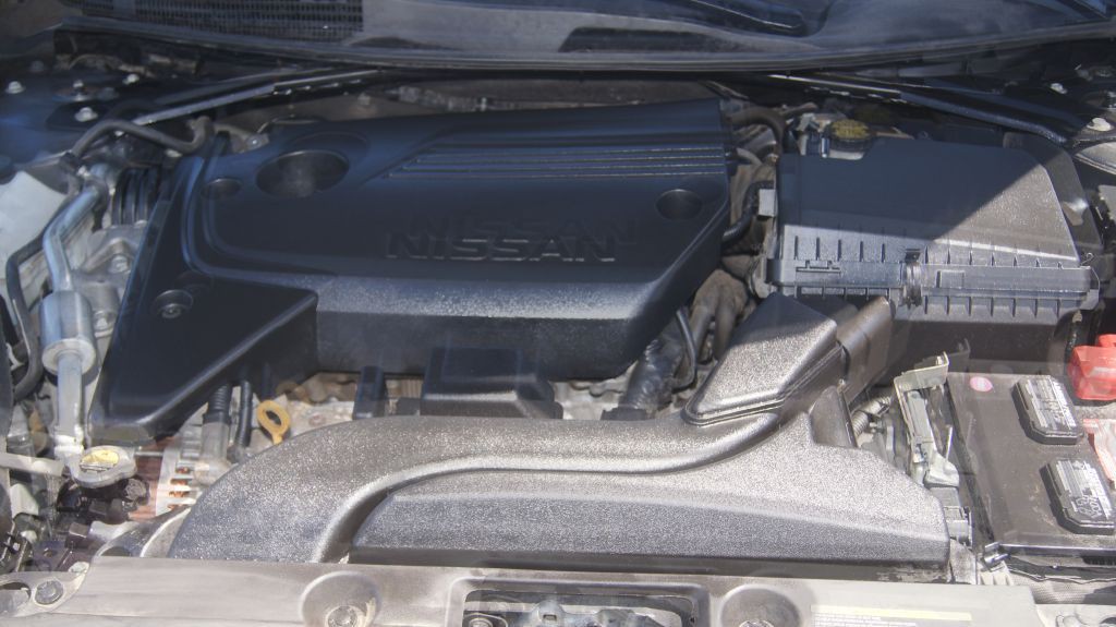 2017 Nissan Altima Image 6