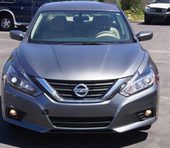2017 Nissan Altima Image 8