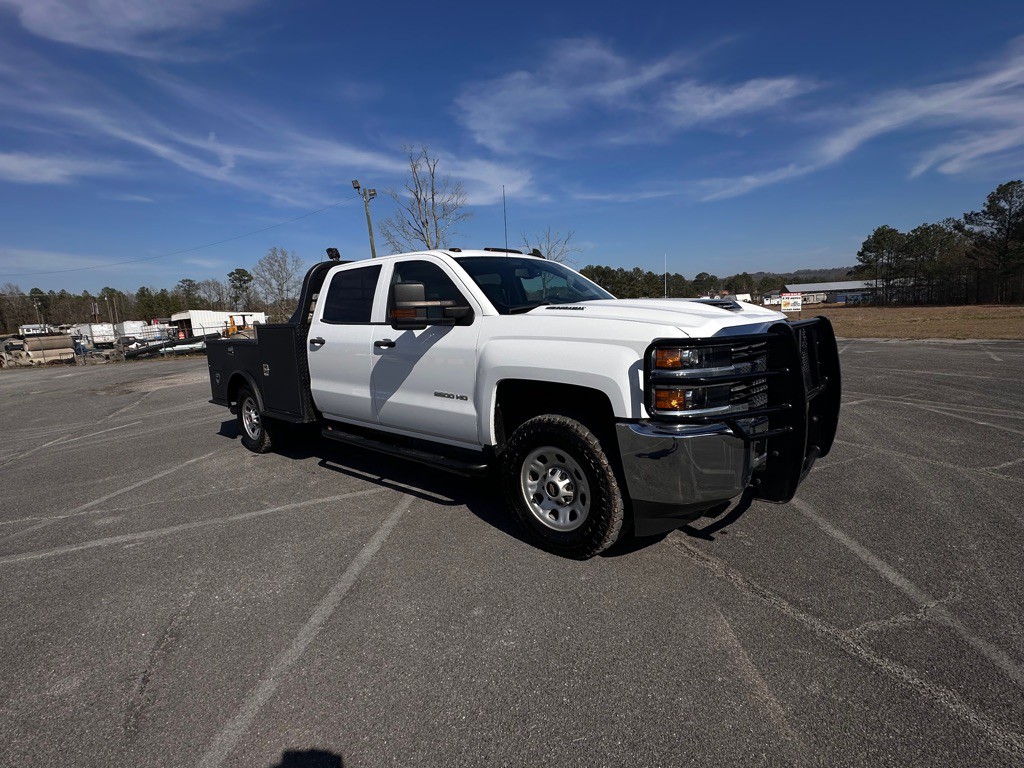 2018 Chevrolet Silverado 1500 Image 3