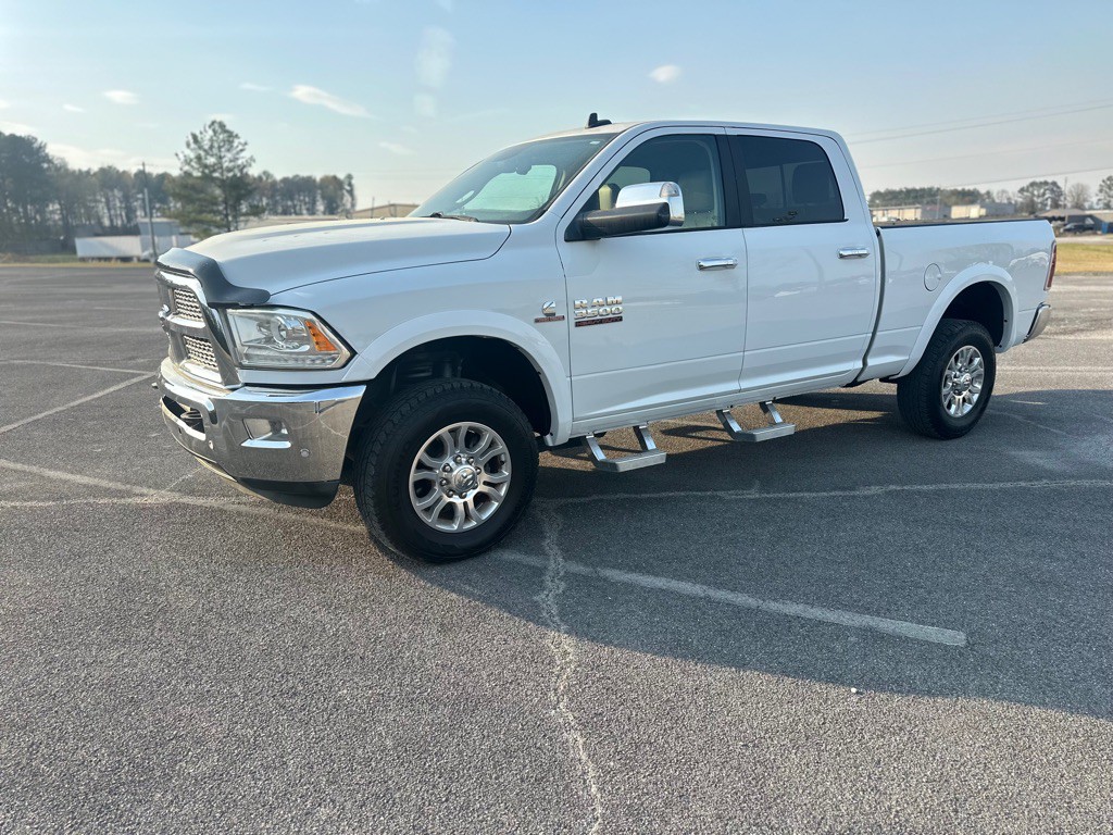 2017 RAM 3500 Image 2