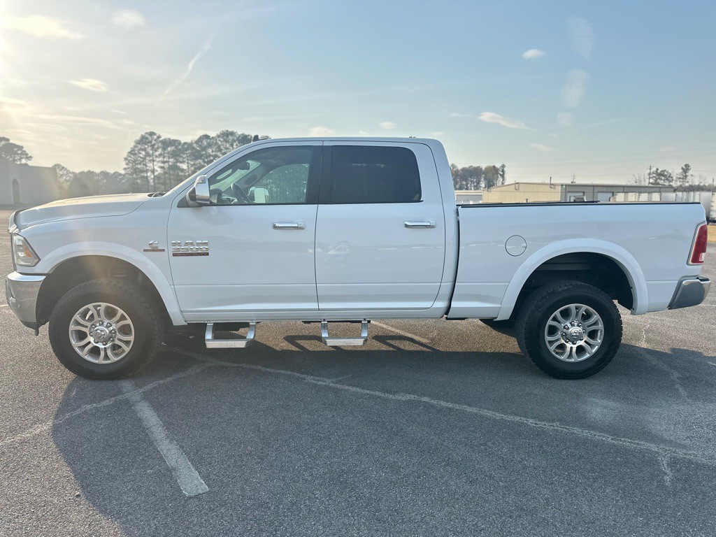 2017 RAM 3500 Image 5