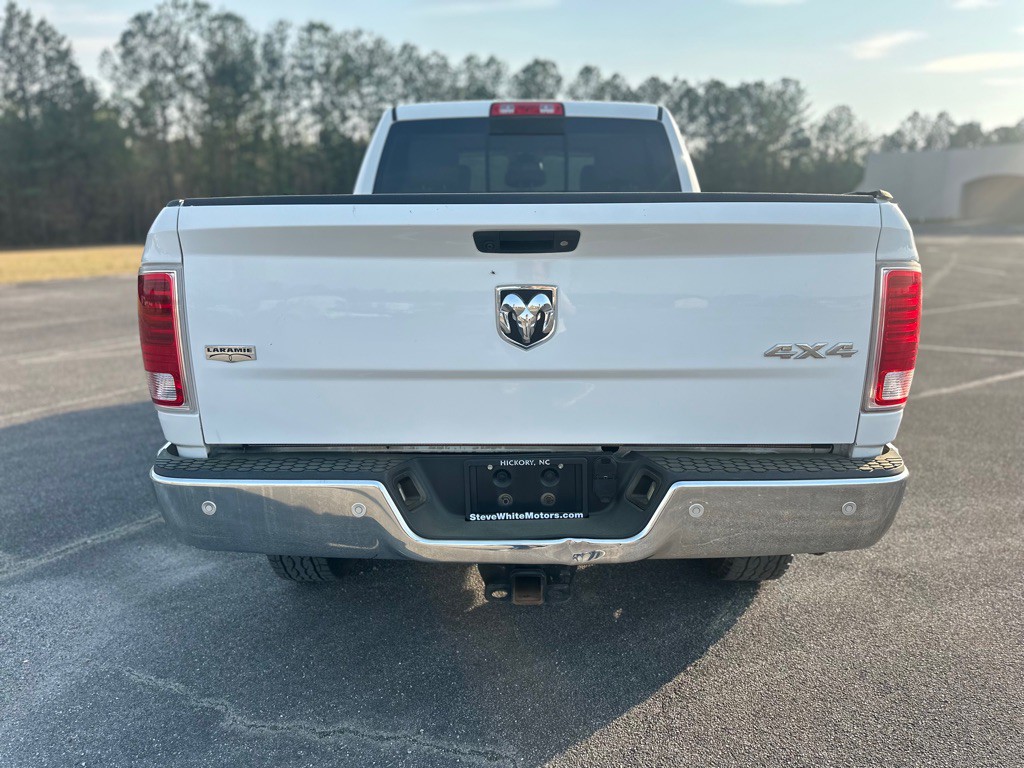 2017 RAM 3500 Image 6