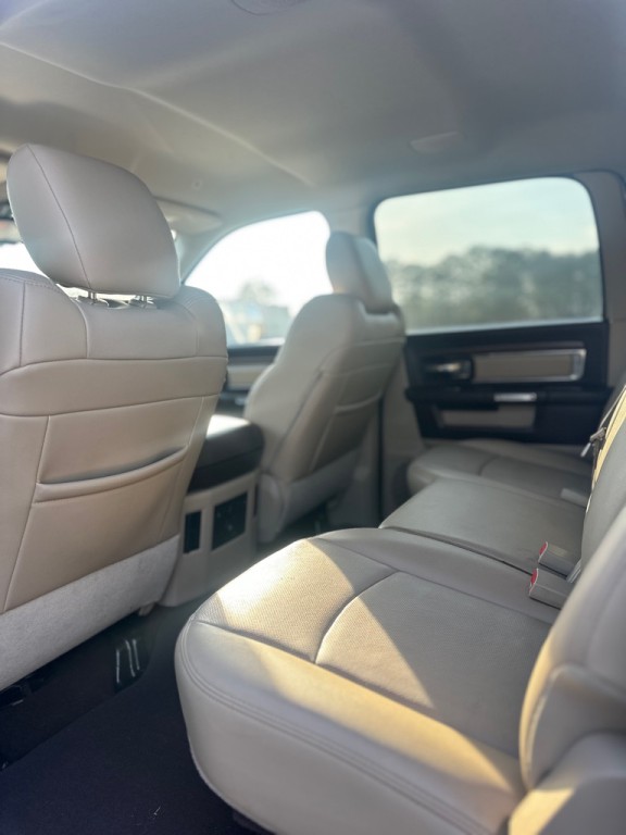 2017 RAM 3500 Image 7