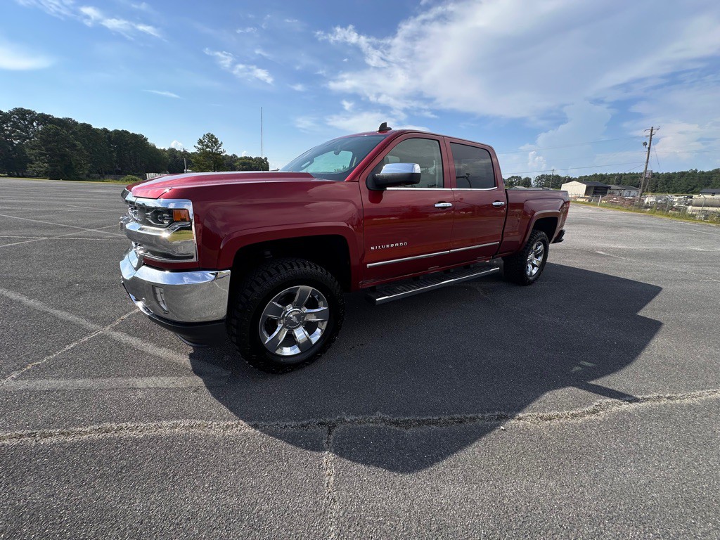 2018 Chevrolet Silverado 1500 Image 2