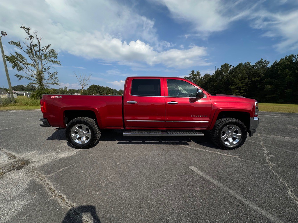 2018 Chevrolet Silverado 1500 Image 3