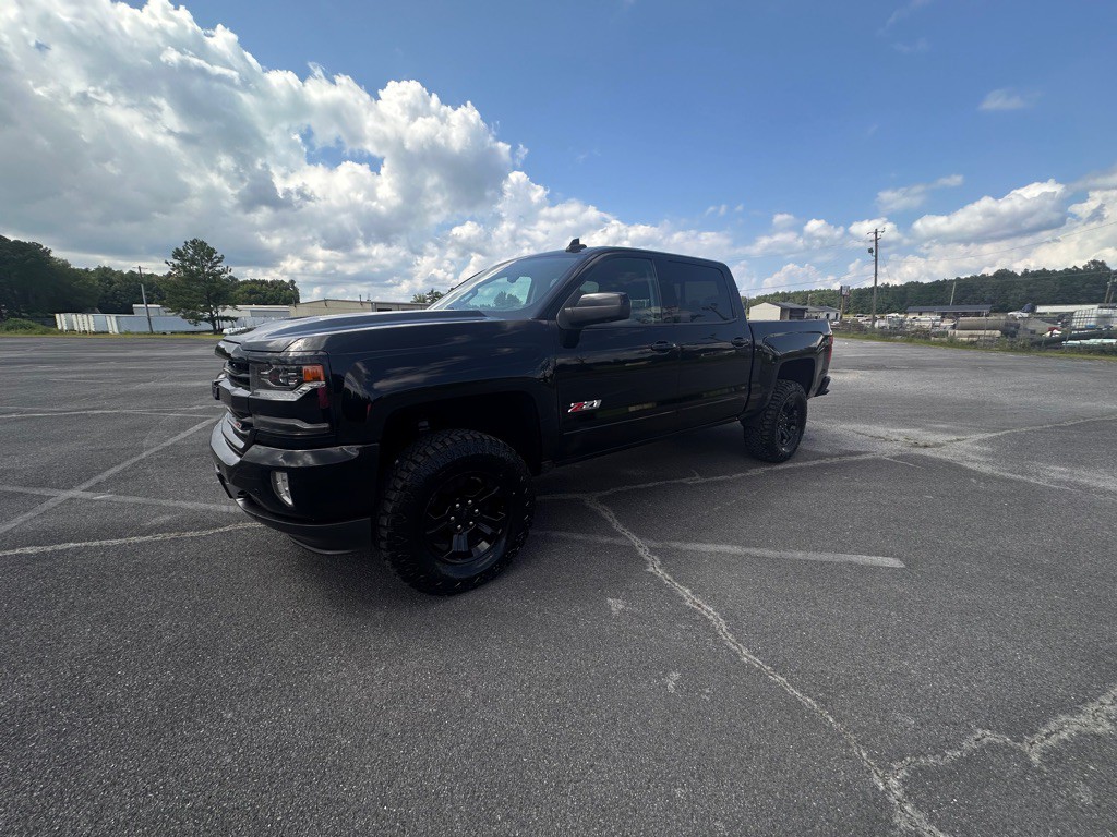 2017 Chevrolet Silverado 1500 Image 3