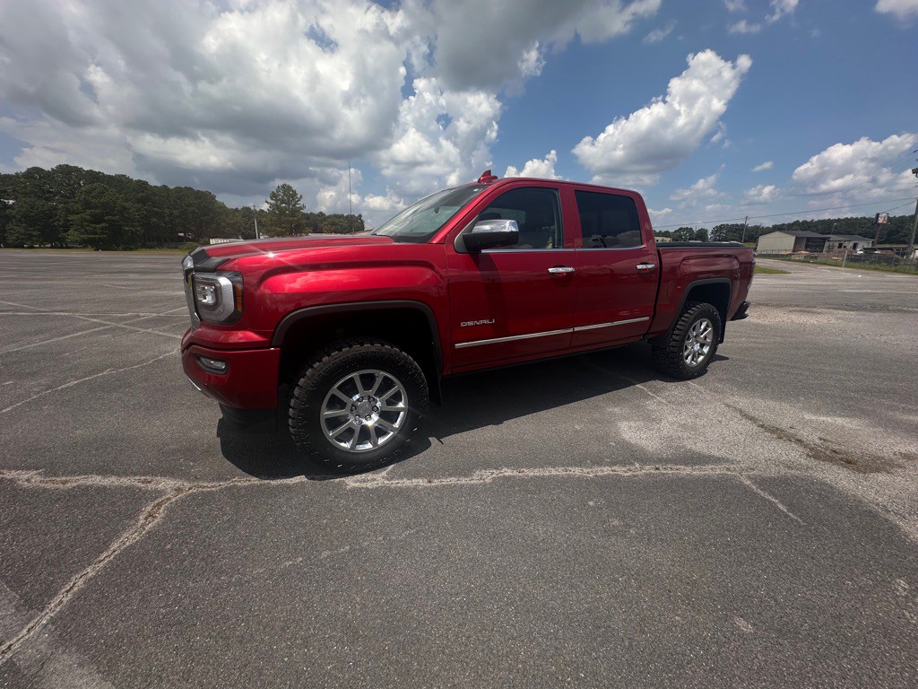 2018 GMC Sierra Image 1