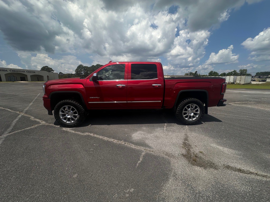 2018 GMC Sierra Image 3
