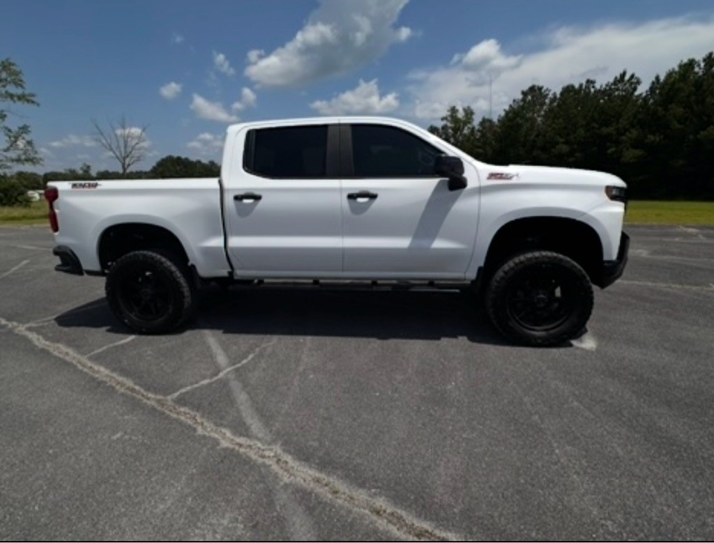 2019 Chevrolet Silverado 1500 Image 3
