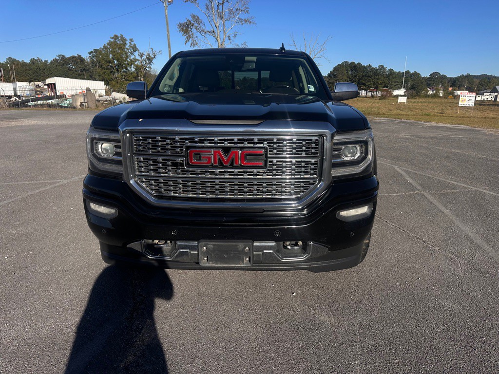 2018 GMC Sierra Image 2