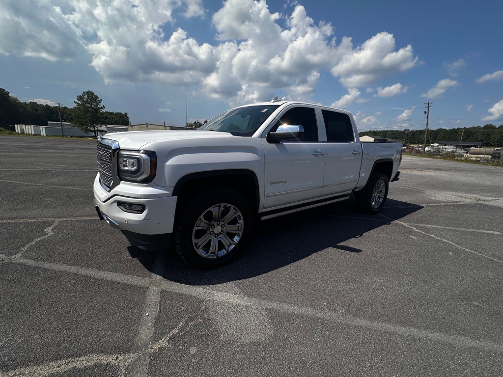 2018 GMC Sierra Image 1