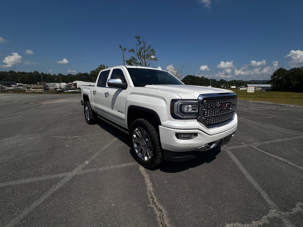 2018 GMC Sierra Image 2