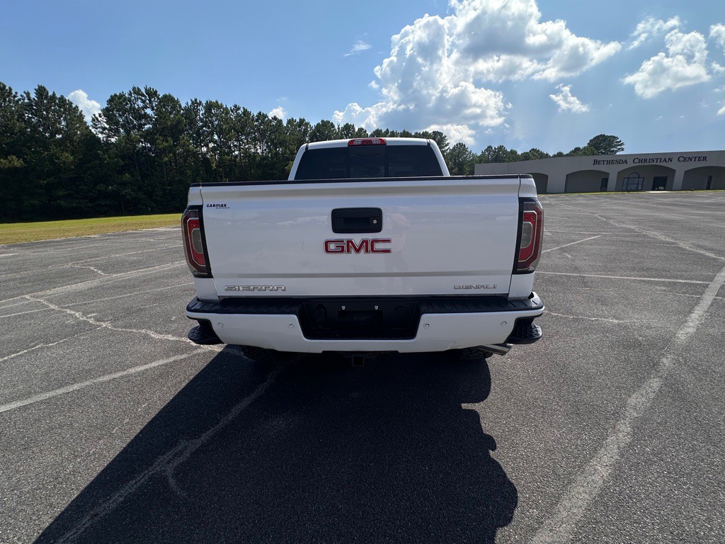 2018 GMC Sierra Image 11