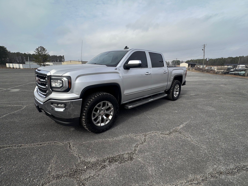 2017 GMC Sierra Image 1