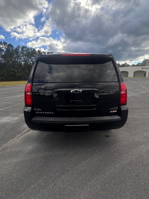 2018 Chevrolet Suburban Image 6