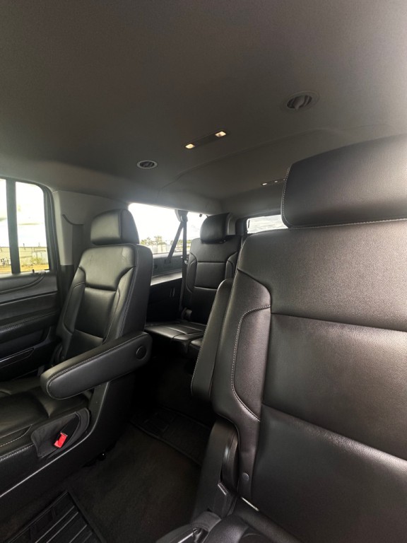 2018 Chevrolet Suburban Image 8