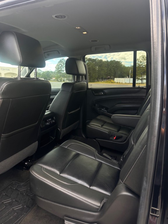 2018 Chevrolet Suburban Image 9