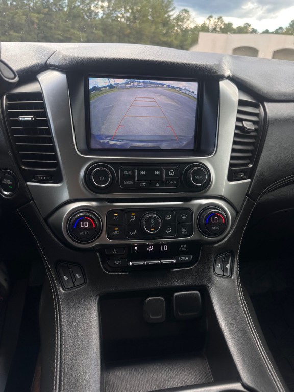 2018 Chevrolet Suburban Image 11