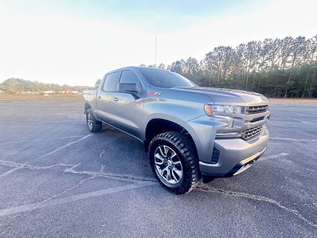2021 Chevrolet Silverado 1500 Image 2