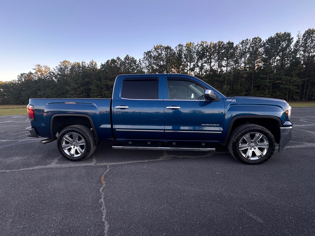 2018 GMC Sierra Image 4