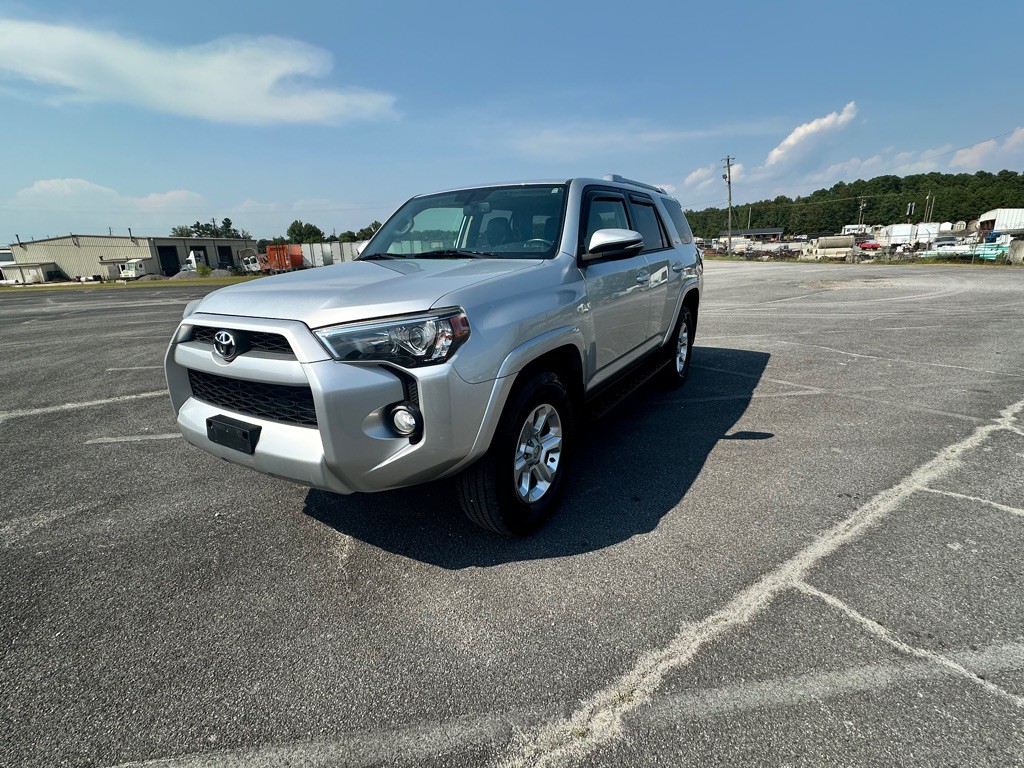2018 Toyota 4Runner Image 2
