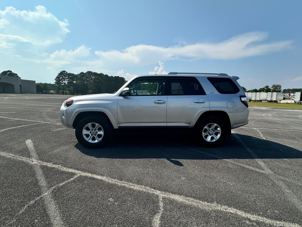 2018 Toyota 4Runner Image 4