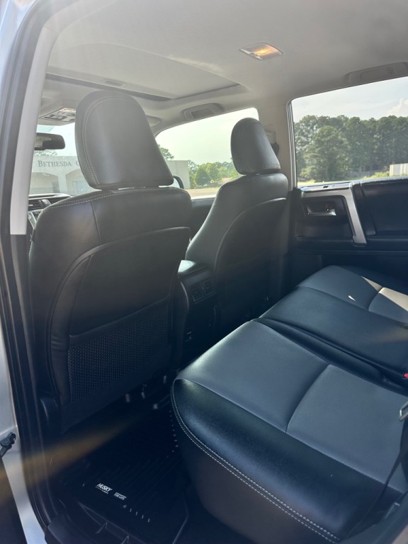 2018 Toyota 4Runner Image 10