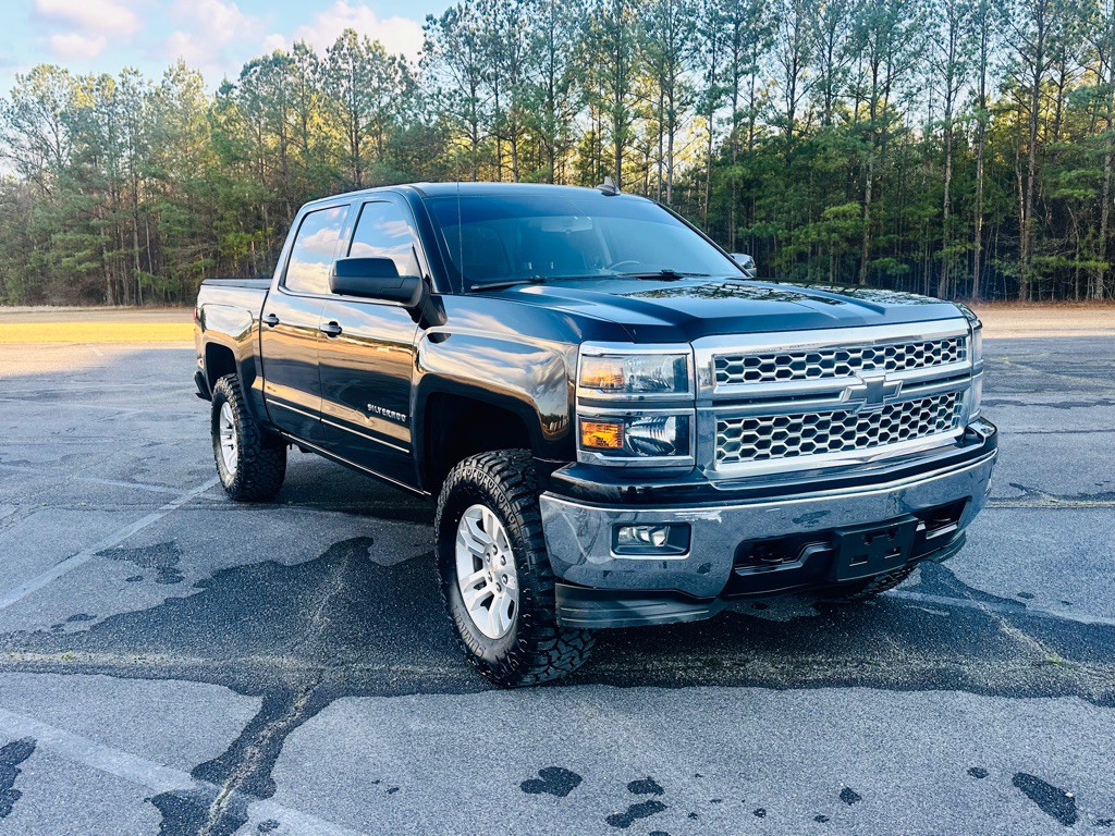 2015 Chevrolet Silverado 1500 Image 2