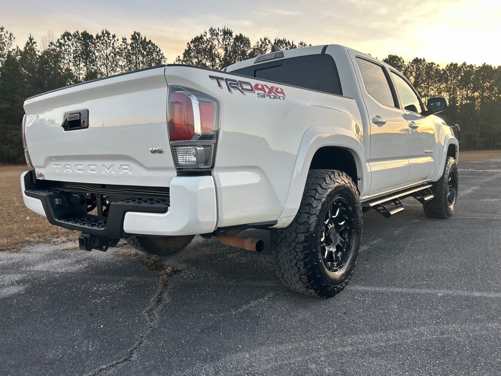 2020 Toyota Tacoma Image 4