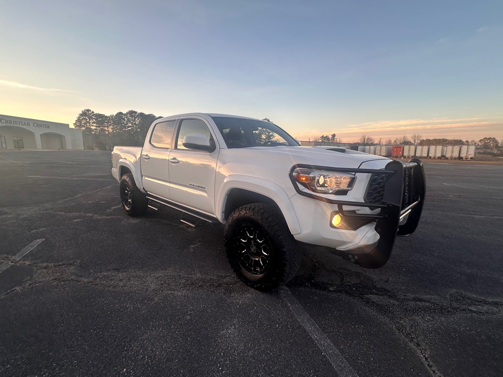 2020 Toyota Tacoma Image 6