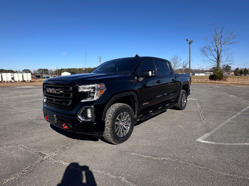 2019 GMC Sierra Image 2