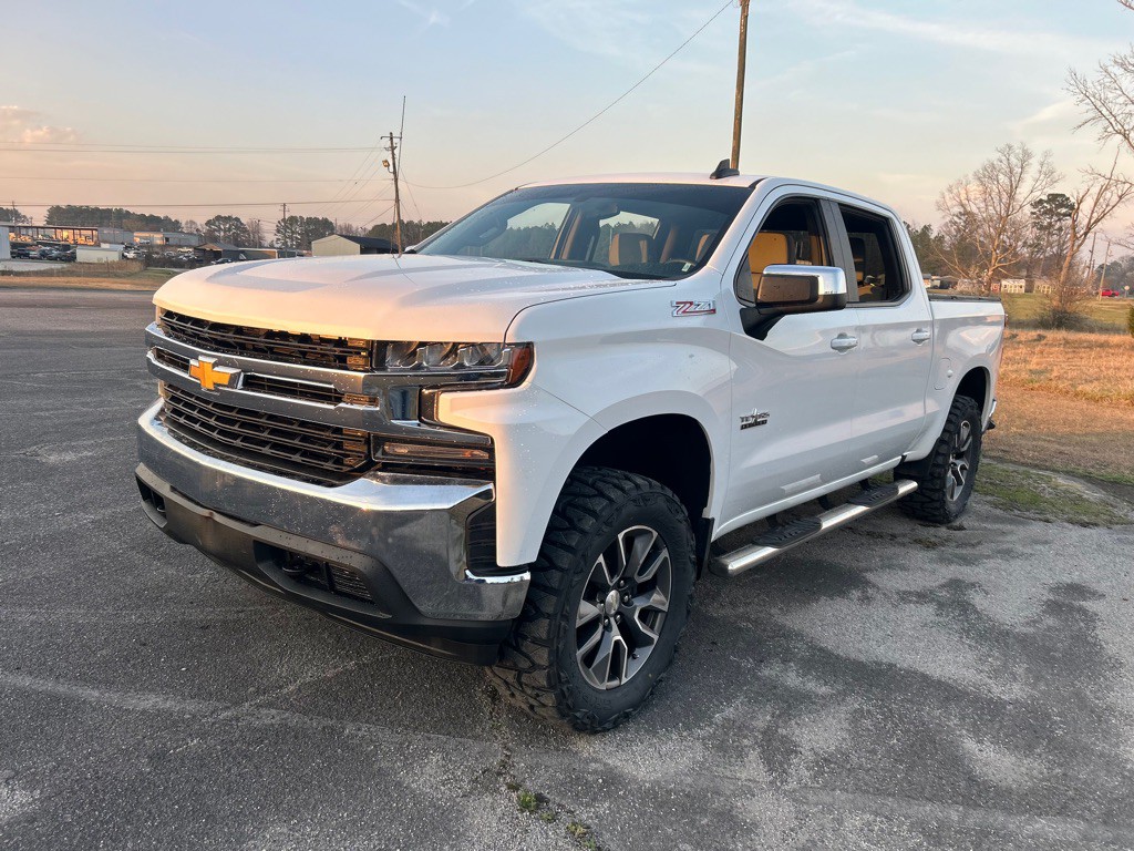 2020 Chevrolet Silverado 1500 Image 1