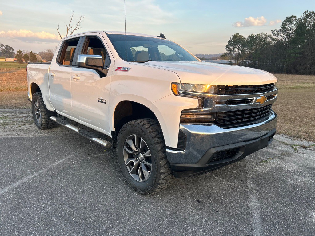 2020 Chevrolet Silverado 1500 Image 2