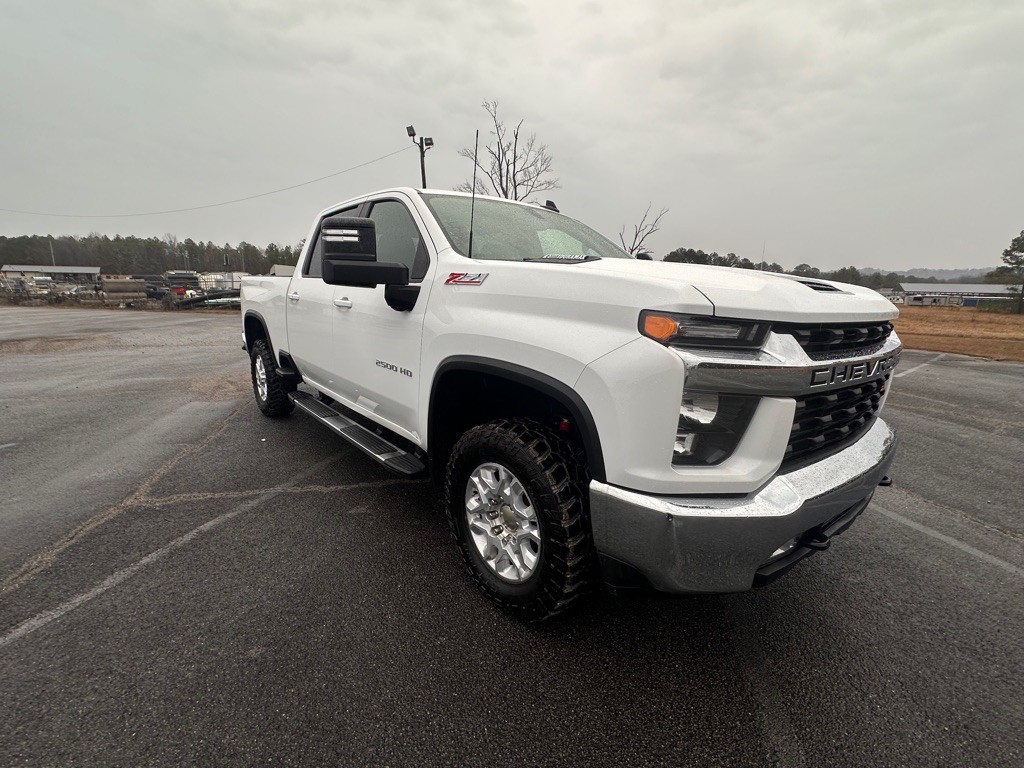 2023 Chevrolet Silverado 1500 Image 3