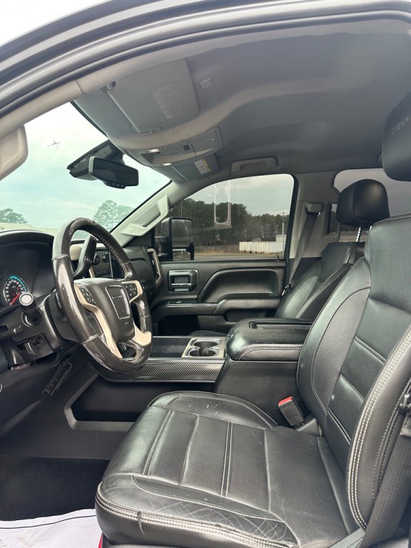 2018 GMC Sierra Image 8