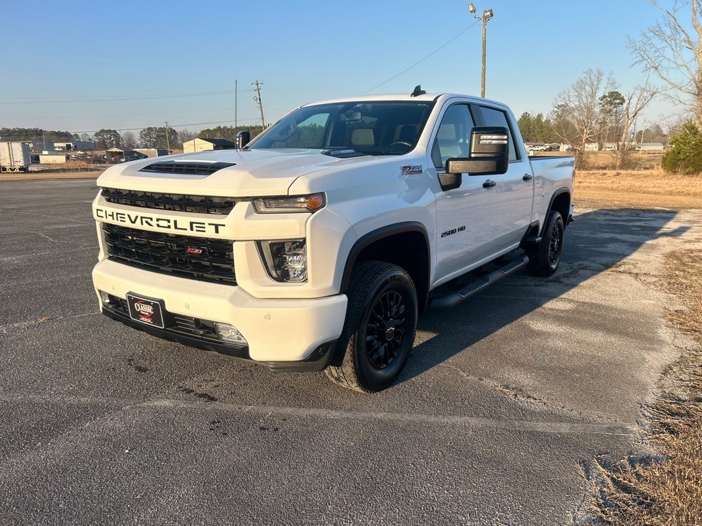 2022 Chevrolet Silverado 1500 Image 1