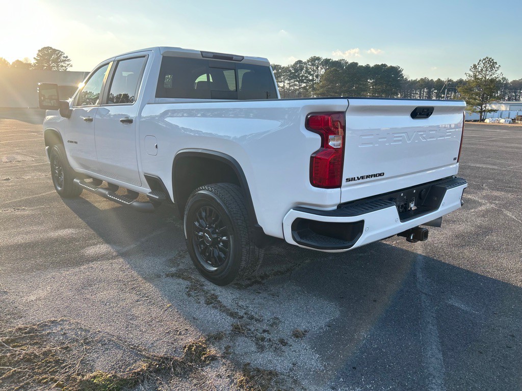 2022 Chevrolet Silverado 1500 Image 4