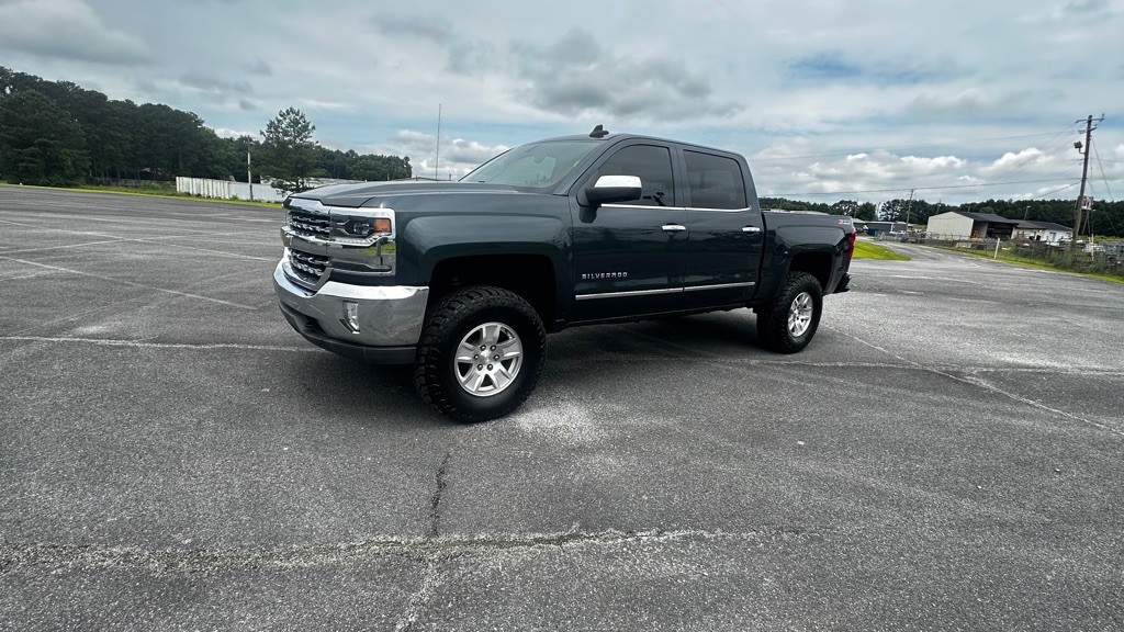 2018 Chevrolet Silverado 1500 Image 1