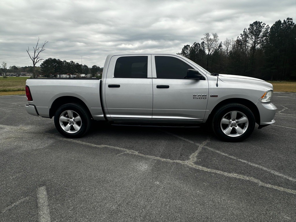 2013 RAM 1500 Image 2