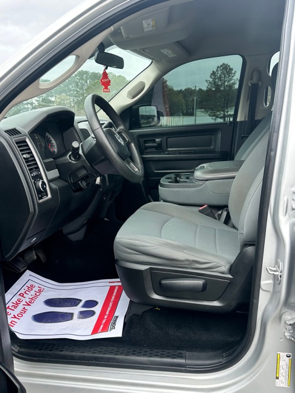 2013 RAM 1500 Image 8