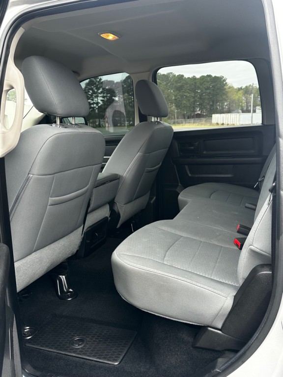 2013 RAM 1500 Image 10