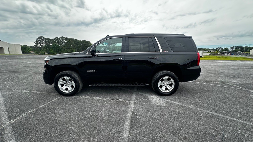 2017 Chevrolet Tahoe Image 3