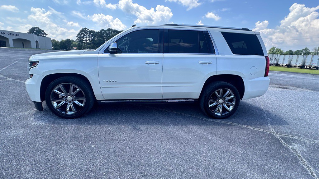 2015 Chevrolet Tahoe Image 1