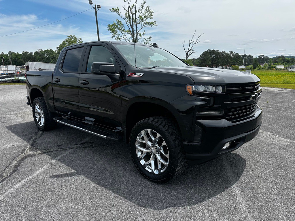 2019 Chevrolet Silverado 1500 Image 2