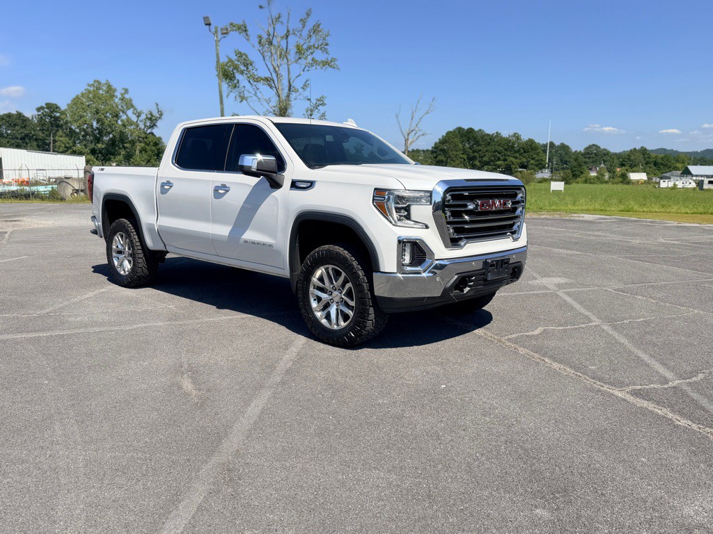 2019 GMC Sierra Image 2